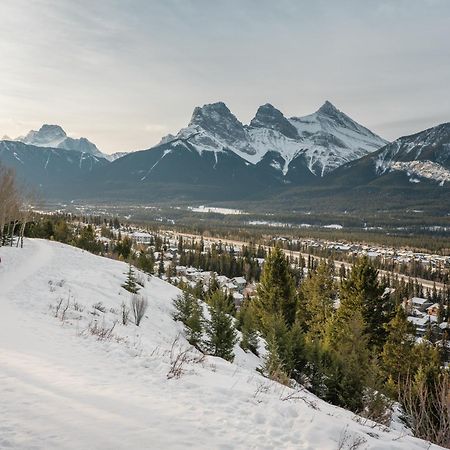 A Bear And Bison Country Inn Canmore Luaran gambar
