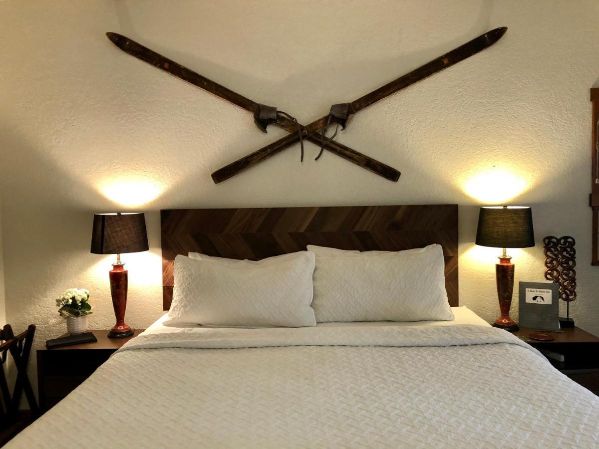A Bear And Bison Country Inn Canmore Luaran gambar