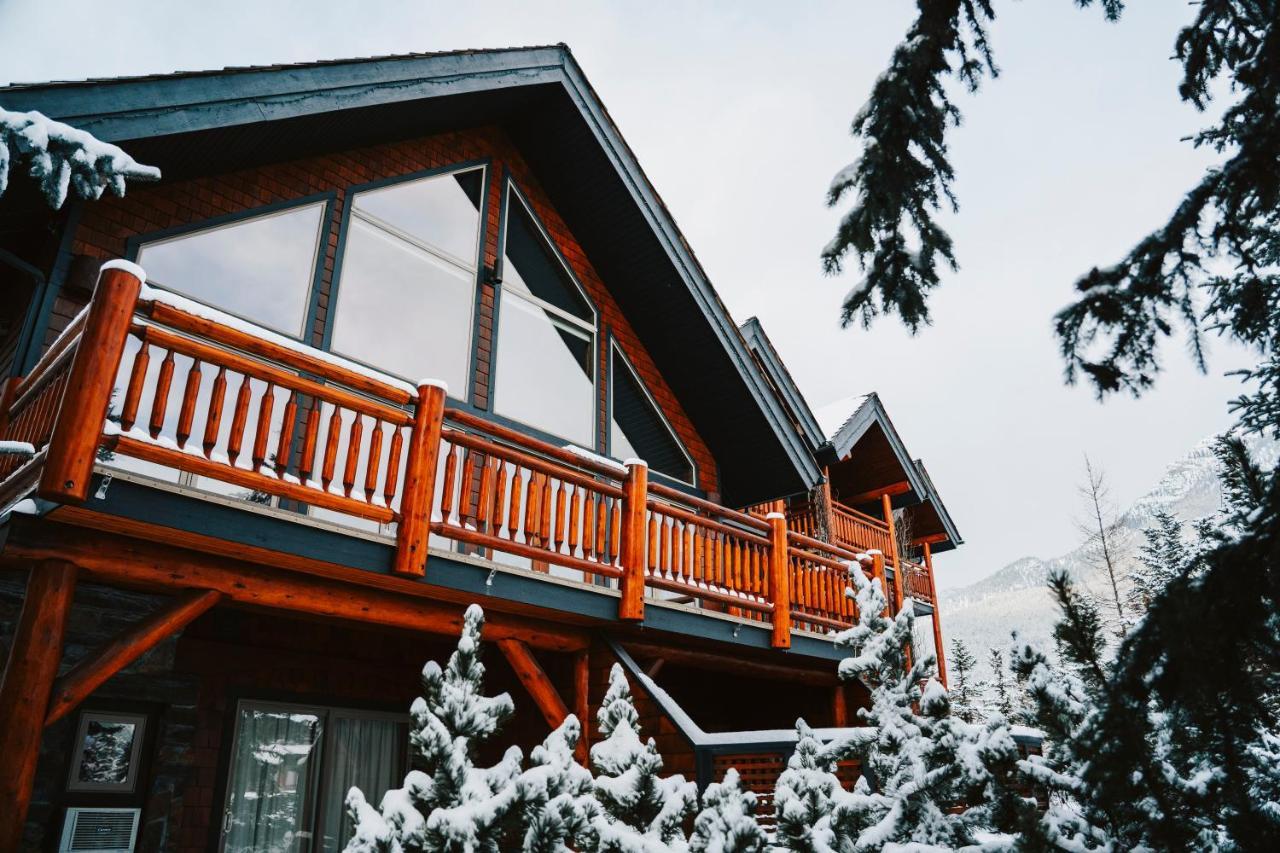 A Bear And Bison Country Inn Canmore Luaran gambar