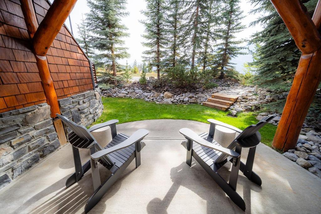 A Bear And Bison Country Inn Canmore Luaran gambar