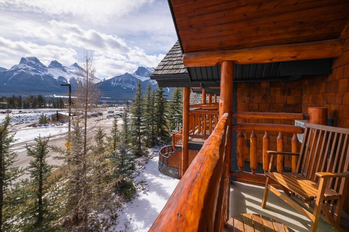 A Bear And Bison Country Inn Canmore Luaran gambar