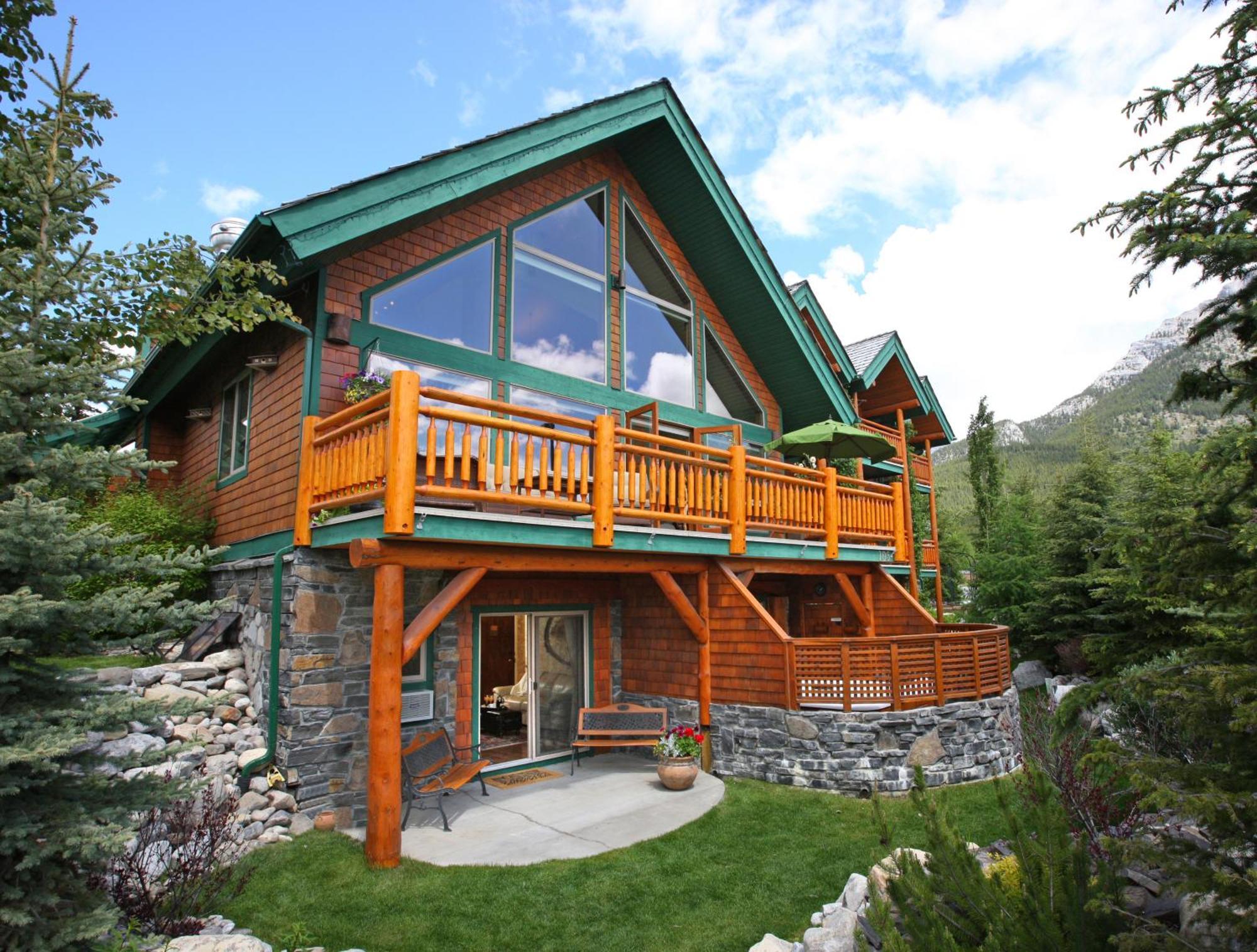 A Bear And Bison Country Inn Canmore Luaran gambar